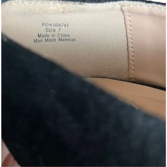 ‎Journee Collection Winslow Black Pointed Toe Flats  Size 7 - Picture 6 of 6